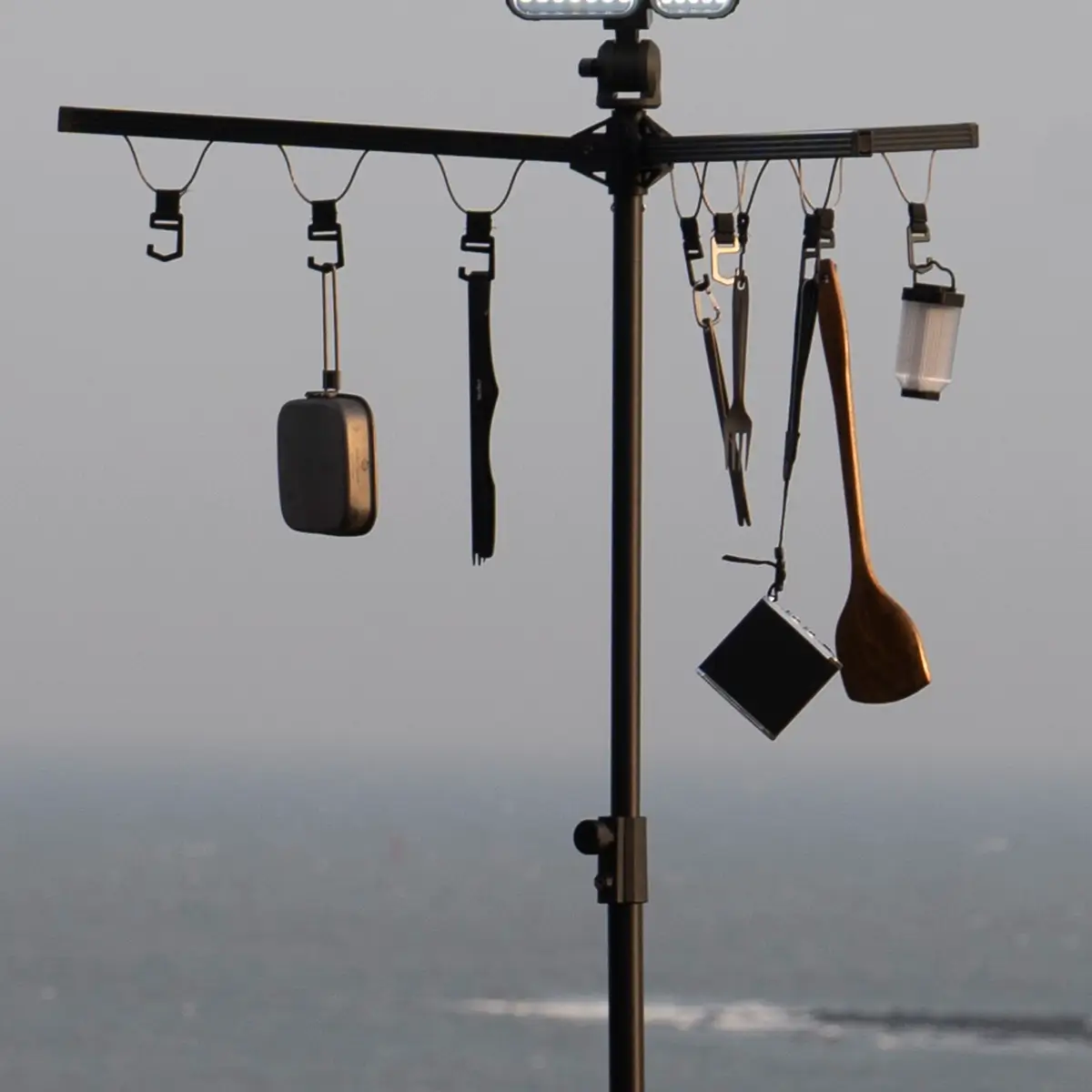 Wild Land Hangset - Image 3